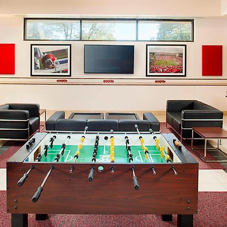 Готель Courtyard By Marriott Little Rock West Екстер'єр фото